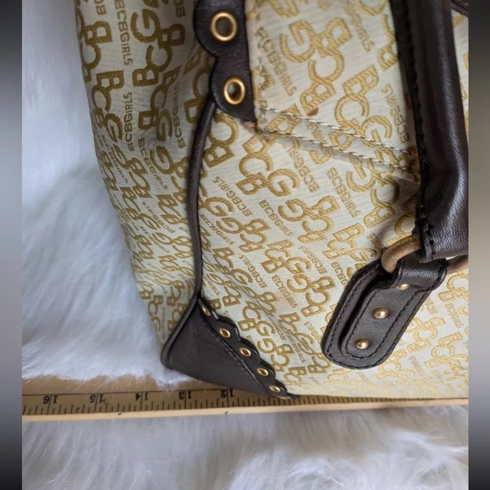 Beautiful Y2K Dior-esque BCBG bag😍🌺 - Picture 6 of 11